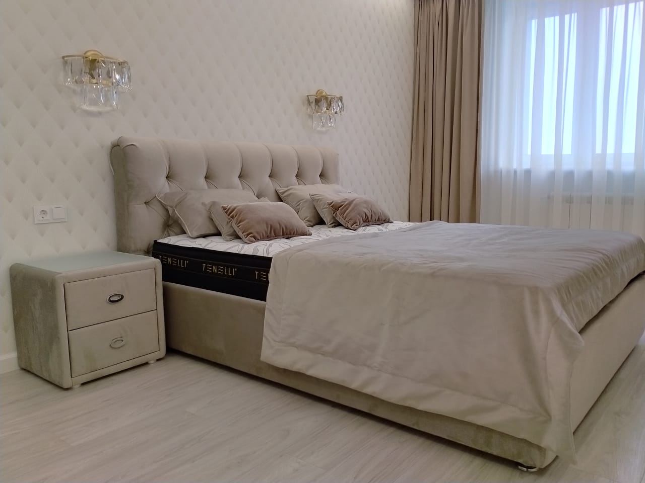 Кровать Дакота Перрино